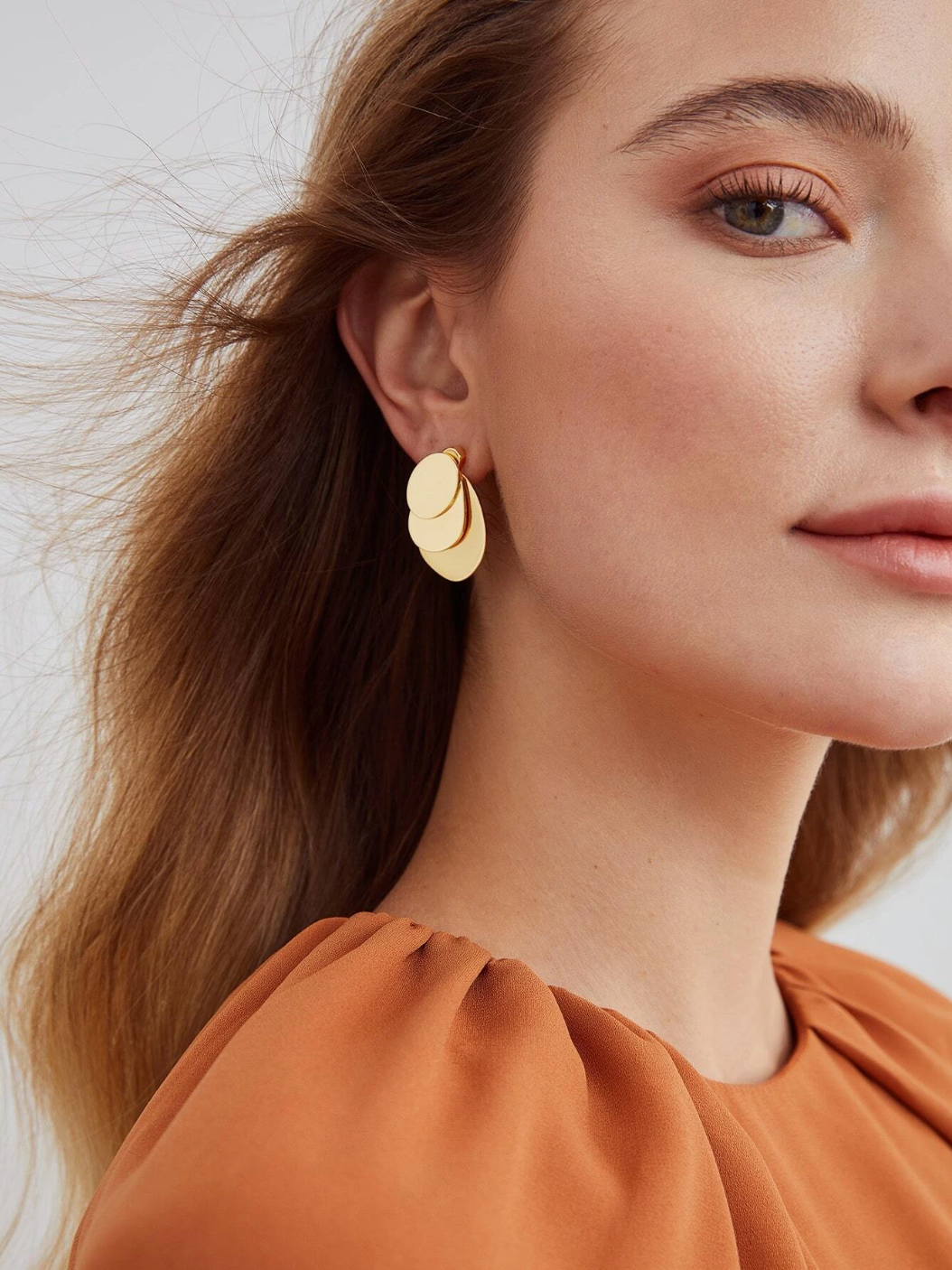 Brinco Céline - A Elegância Que Encanta