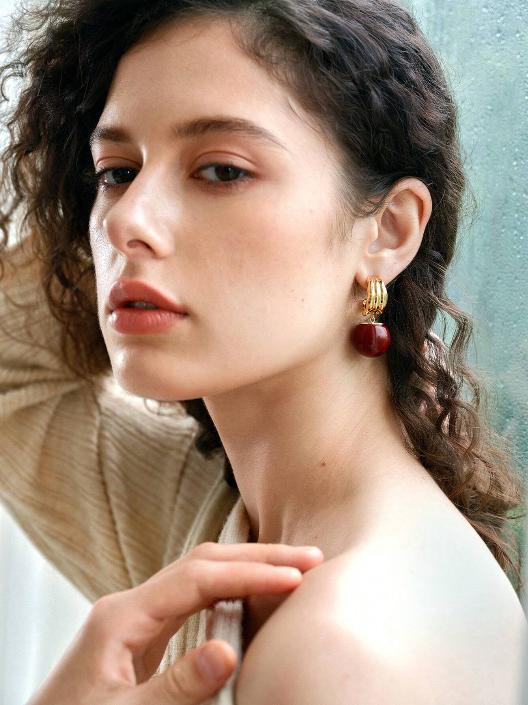 Brinco Trilogia Rouge