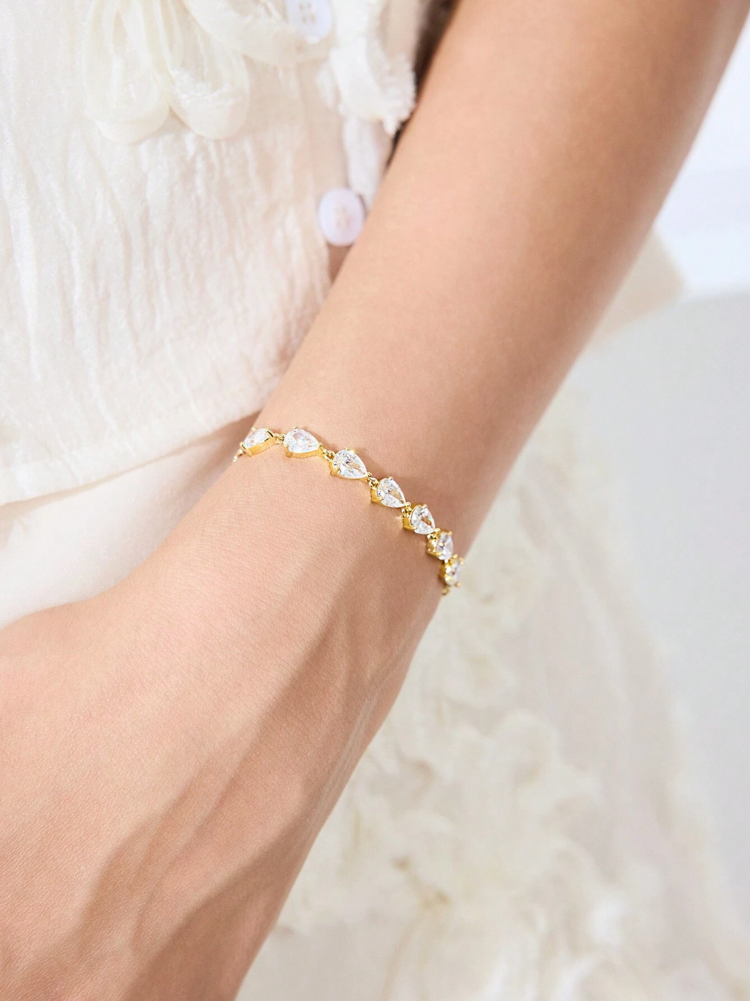 Brinco Folha di Luce - Pulseira Folheada a Ouro com Zircônia Cúbica